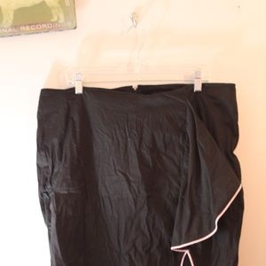 Black and Pink Torrid Skirt size 16
